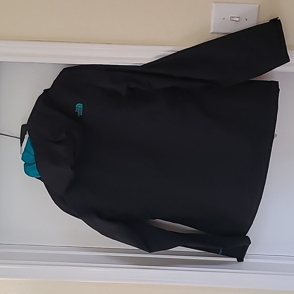 The North Face - Women's 3 in 1 Ski and Snow Jacket - Size Small - Picture 6 of 6